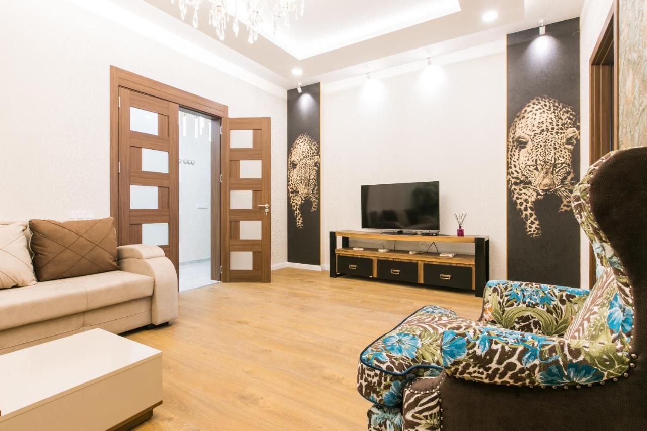 Sweet Home 6 Vip At Rustaveli Avenue Tbiliszi Kültér fotó